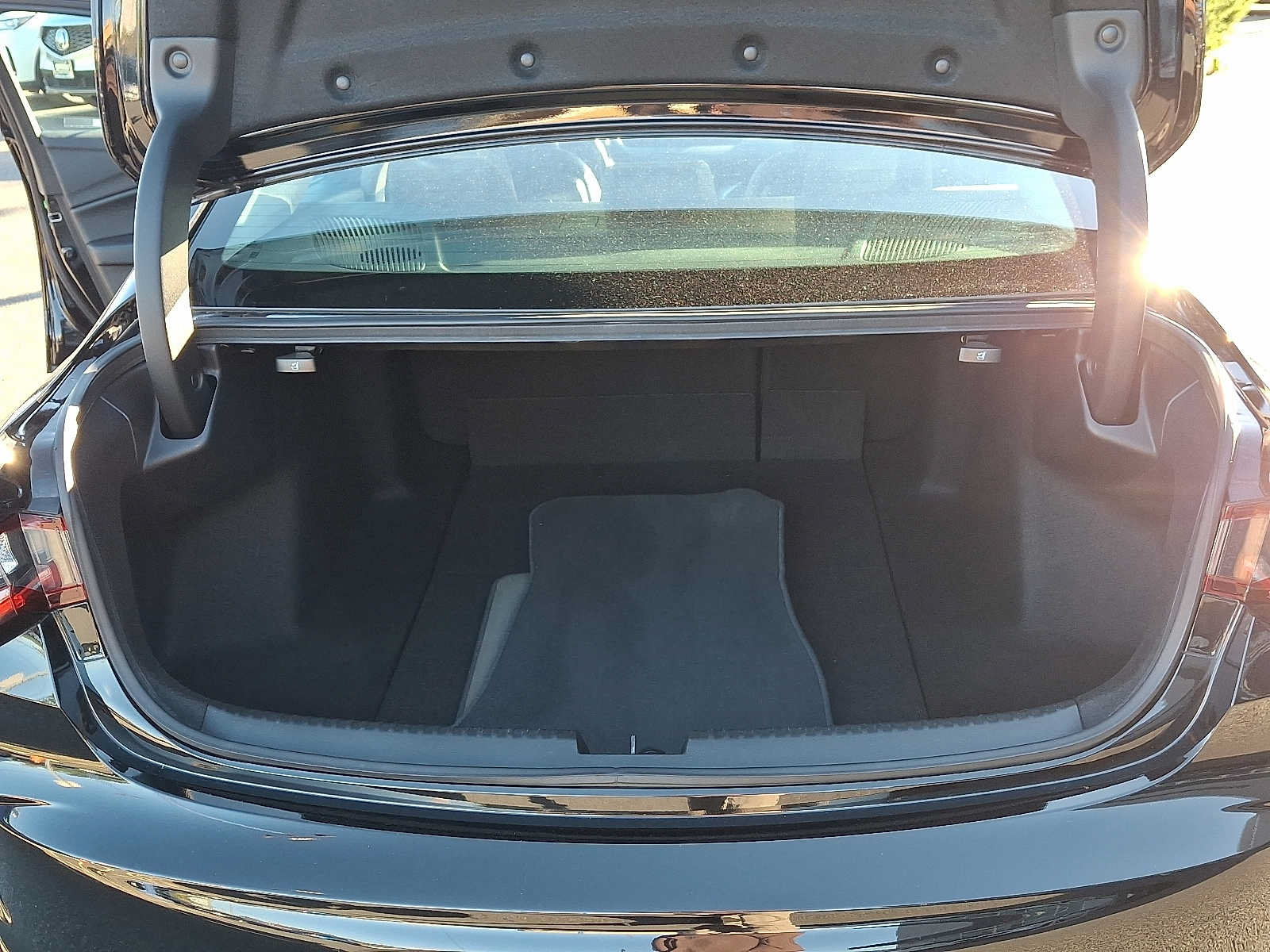 Used 2023 Acura TLX FWD image 28