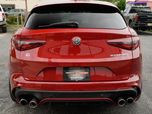 Used 2018 Alfa Romeo Stelvio Quadrifoglio w/ Convenience Package AWD/4WD image 6