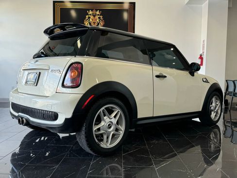 Used 2010 MINI Cooper S image 6