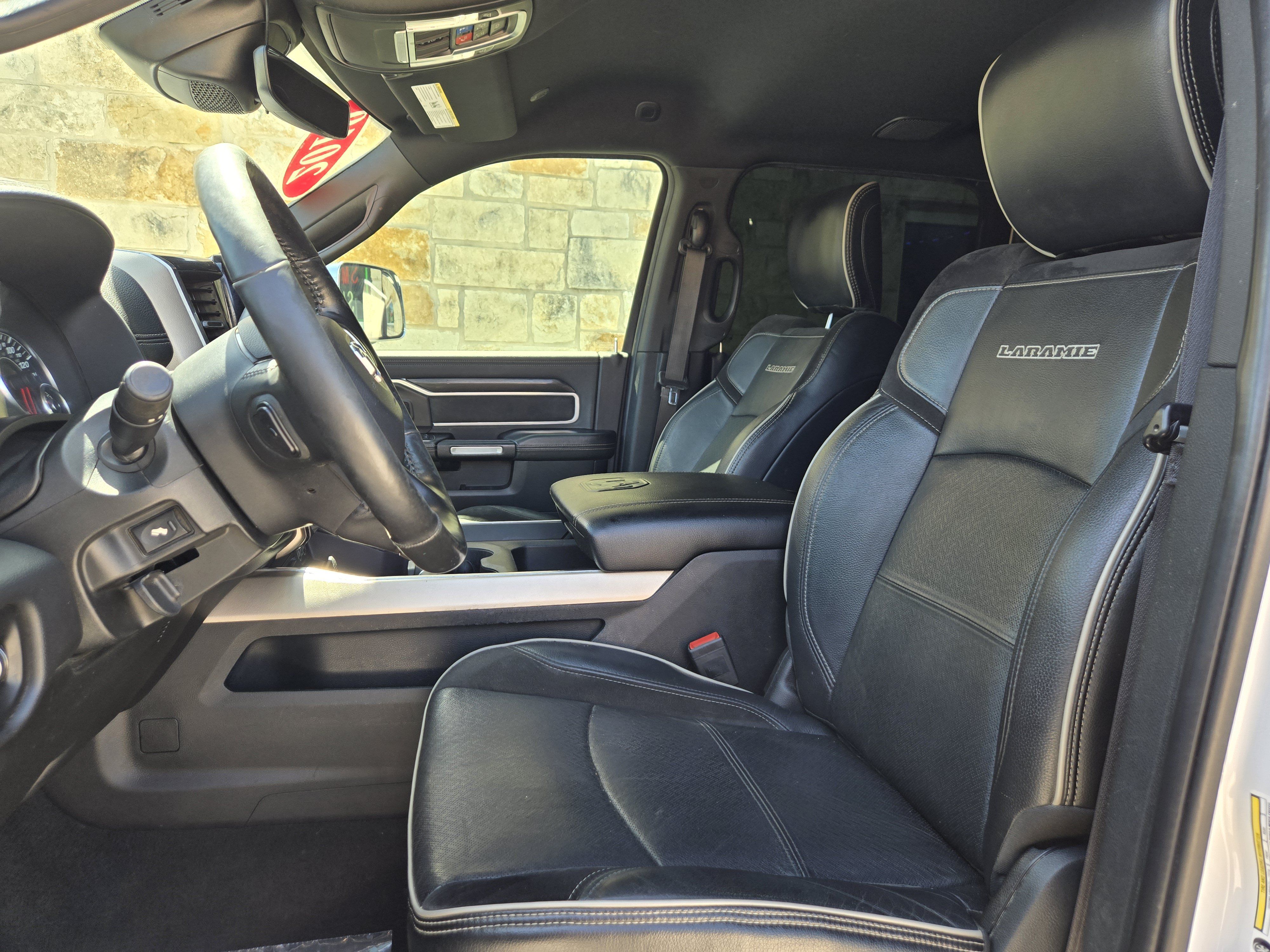 Used 2019 RAM 2500 Laramie AWD/4WD image 5
