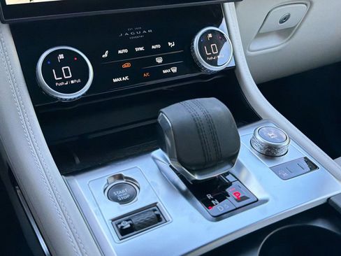 Used 2025 Jaguar F-PACE R-Dynamic S image 18