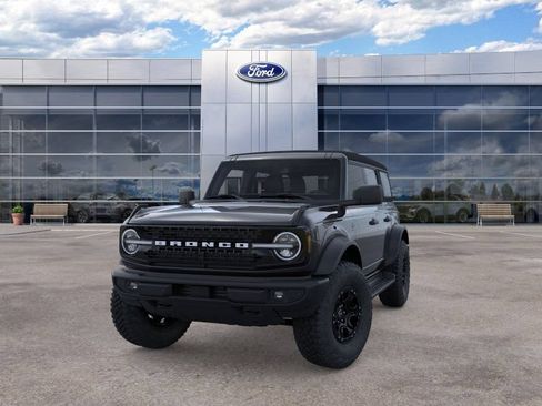 New 2026 Ford Bronco Outer Banks w/ Sasquatch Package AWD/4WD image 2