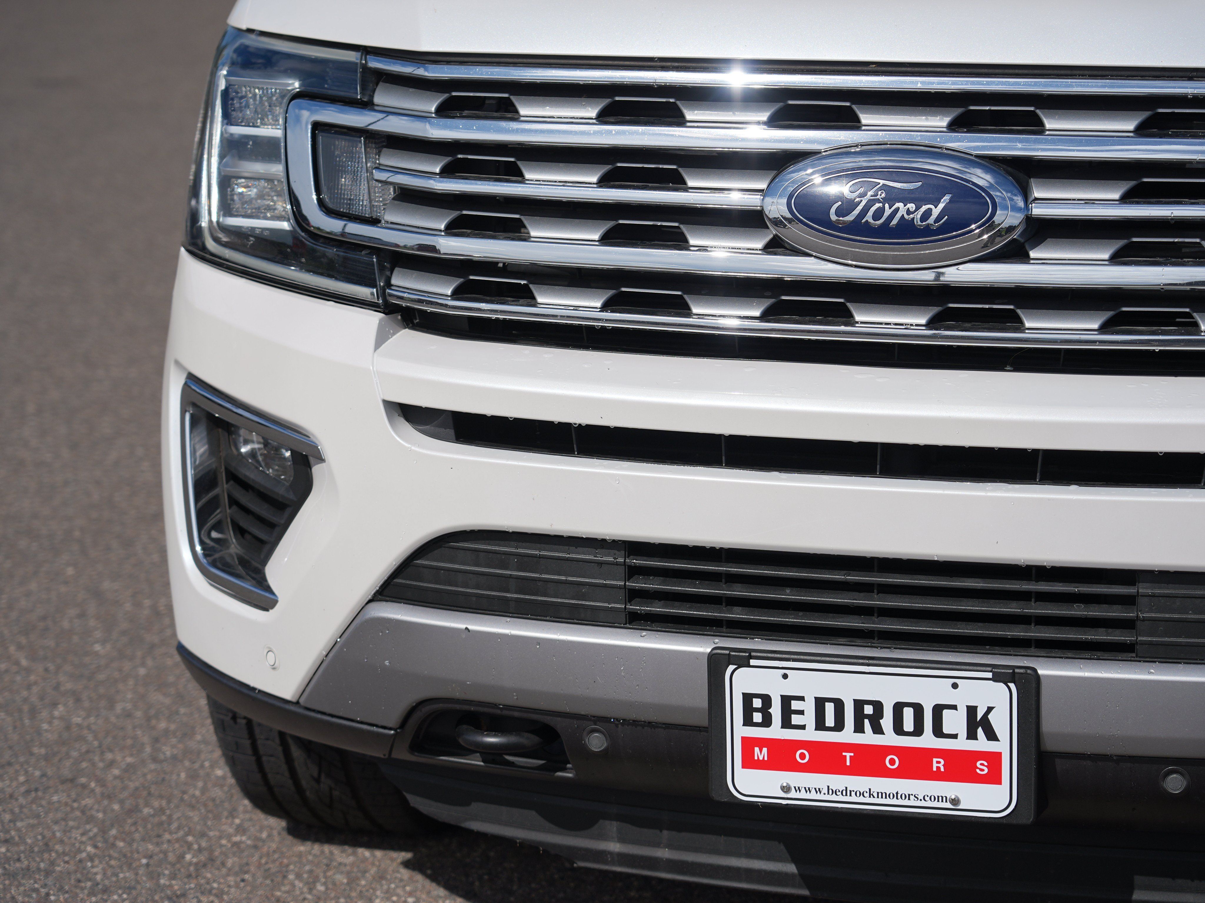 Used 2019 Ford Expedition Limited w/ Equipment Group 301A AWD/4WD image 9