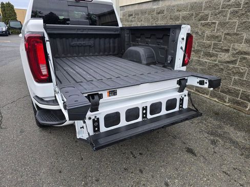 Used 2022 GMC Sierra 1500 AT4 w/ AT4 Premium Package image 7