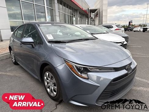 Used 2025 Toyota Corolla LE FWD image 16