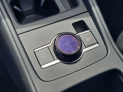 Certified 2025 Volkswagen Tiguan S FWD image 23