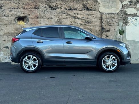 Used 2021 Buick Encore GX Preferred w/ Cold Weather Comfort Package AWD/4WD image 3