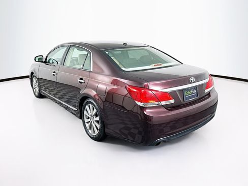 Used 2011 Toyota Avalon Limited FWD image 5