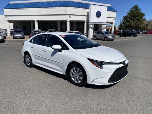 Used 2022 Toyota Corolla LE image 36