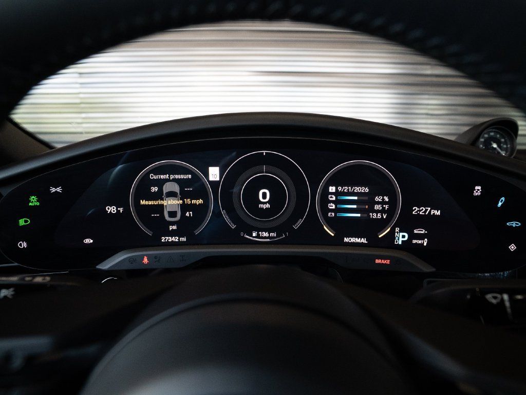 Certified 2023 Porsche Taycan 4S AWD/4WD image 15