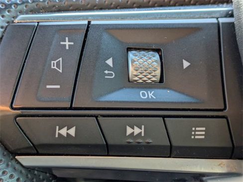 Used 2022 Mitsubishi Outlander SE image 26