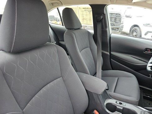 Used 2024 Toyota Corolla LE image 12