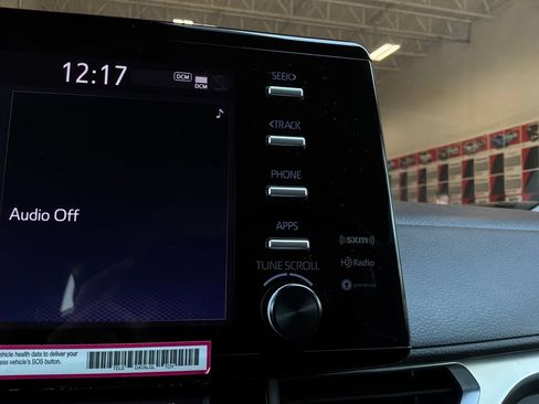 Used 2024 Toyota Sienna XLE FWD image 37