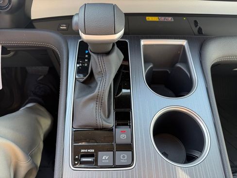 New 2026 Toyota Sienna XLE image 23