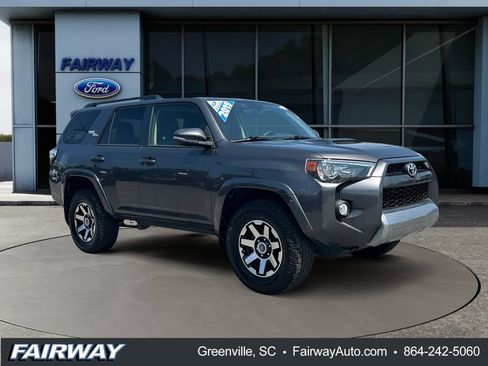 Used 2019 Toyota 4Runner 4WD image 3