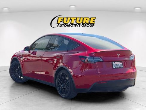 Used 2021 Tesla Model Y Long Range image 6