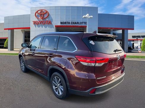 Used 2019 Toyota Highlander XLE image 7