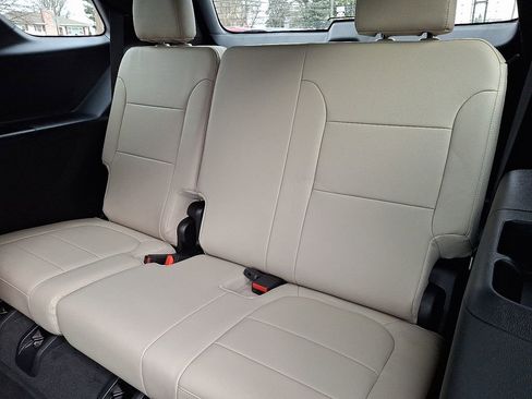 Used 2023 Chevrolet Traverse LT w/ LPO, Floor Liner Package image 42