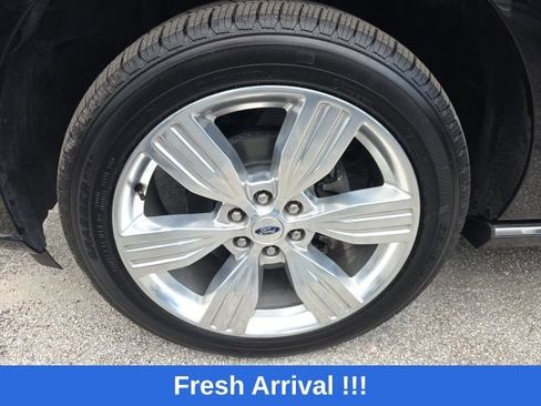 Used 2023 Ford Expedition Platinum AWD/4WD image 4