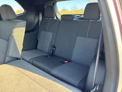 Certified 2025 GMC Acadia Elevation image 10