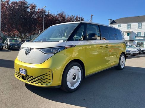 New 2025 Volkswagen ID. Buzz 1st Edition image 3