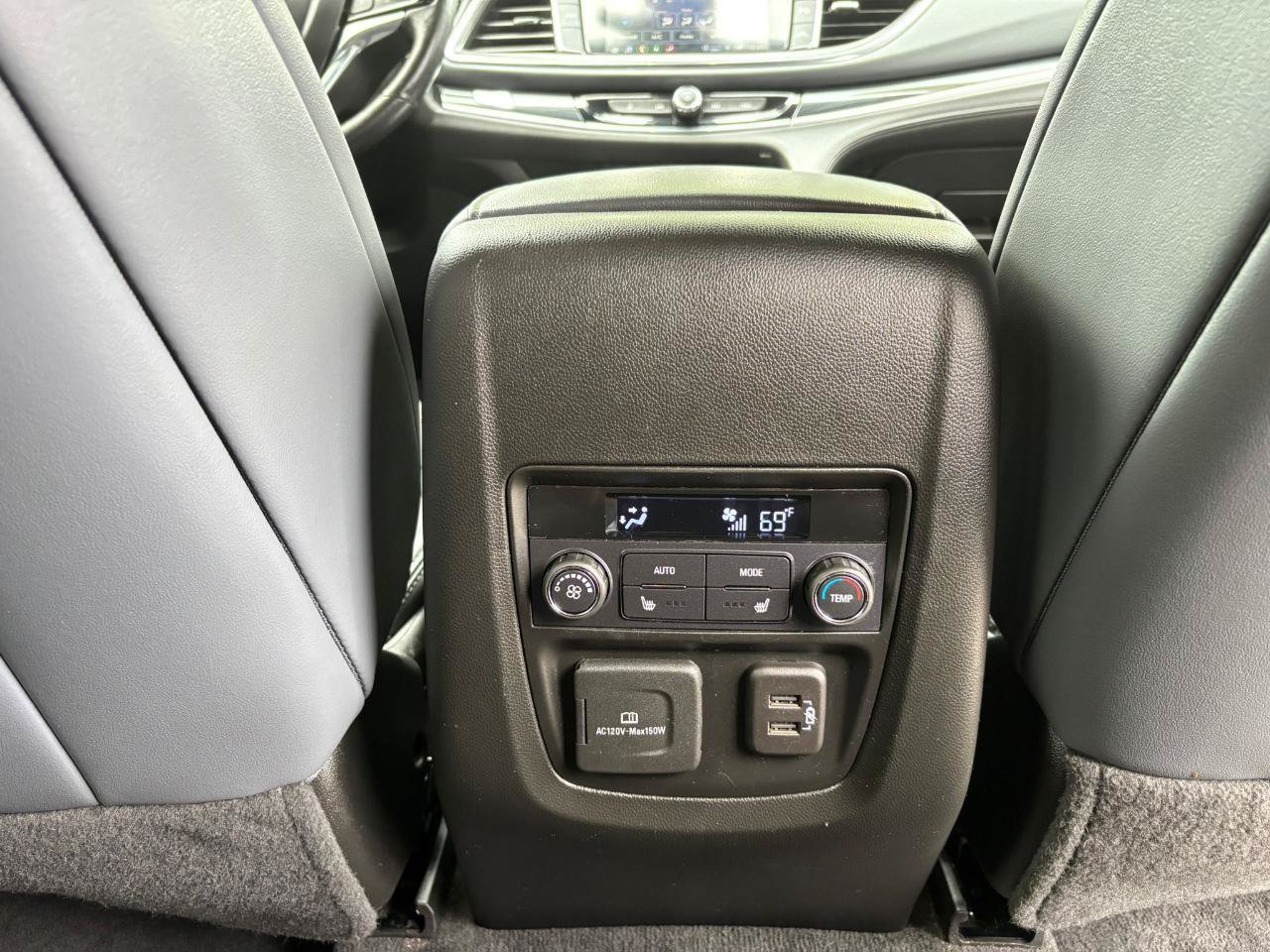 Used 2024 Buick Enclave Premium AWD/4WD image 20