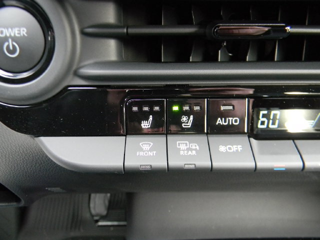 New 2026 Toyota Crown Platinum AWD/4WD image 14