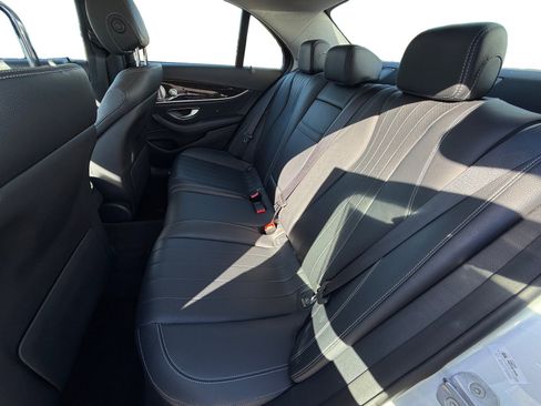 Used 2018 Mercedes-Benz E 300 E 300 image 16