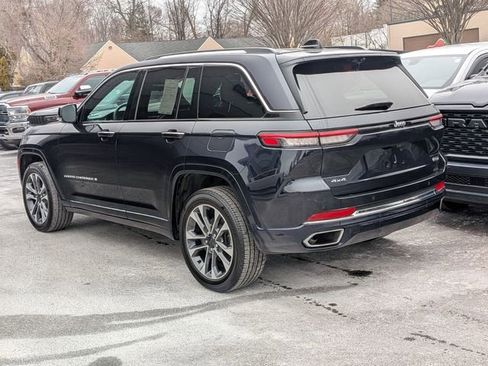 Used 2023 Jeep Grand Cherokee Overland w/ Luxury Tech Group IV image 4