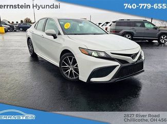 Used 2023 Toyota Camry SE video 1