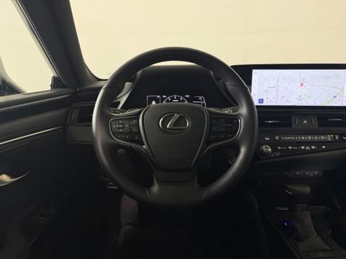 Used 2025 Lexus ES 350 w/ Premium Package FWD image 37