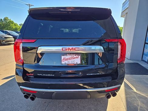Used 2024 GMC Yukon XL Denali w/ Advanced Technology Package AWD/4WD image 9