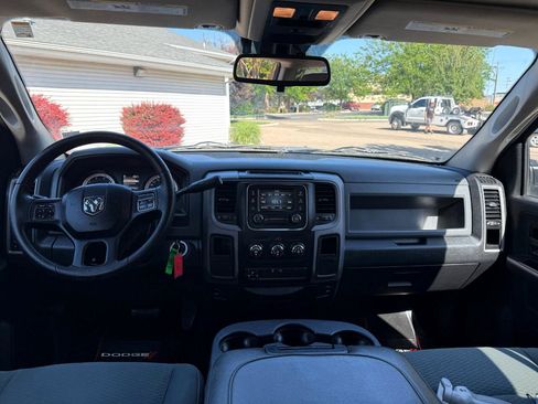 Used 2016 RAM 2500 Tradesman w/ Chrome Appearance Group image 21