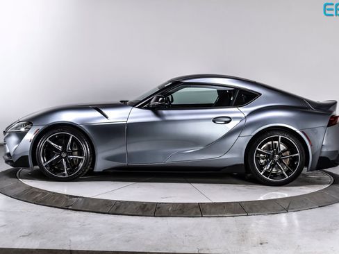Used 2021 Toyota Supra RWD image 3