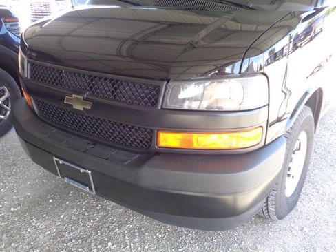 Used 2018 Chevrolet Express 2500 LS w/ Driver Convenience Package RWD image 56