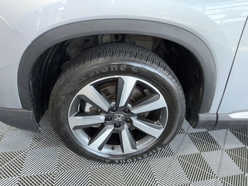 Used 2023 Honda Pilot Touring image 12