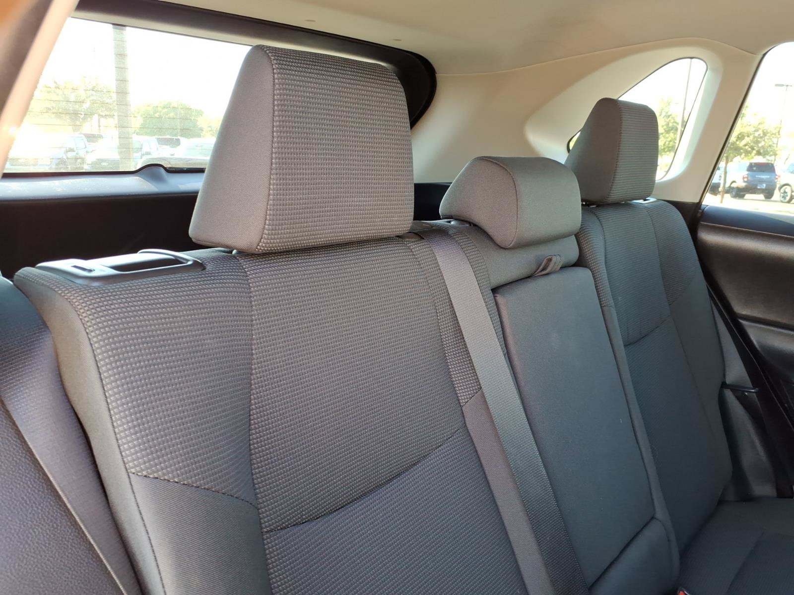 Used 2021 Toyota RAV4 LE w/ Carpet Mat Package (TMS) FWD image 14