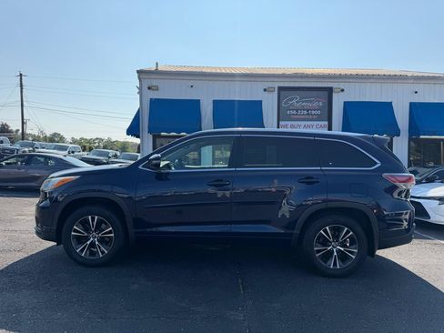 Used 2016 Toyota Highlander XLE w/ Protection Package #3 AWD/4WD image 8