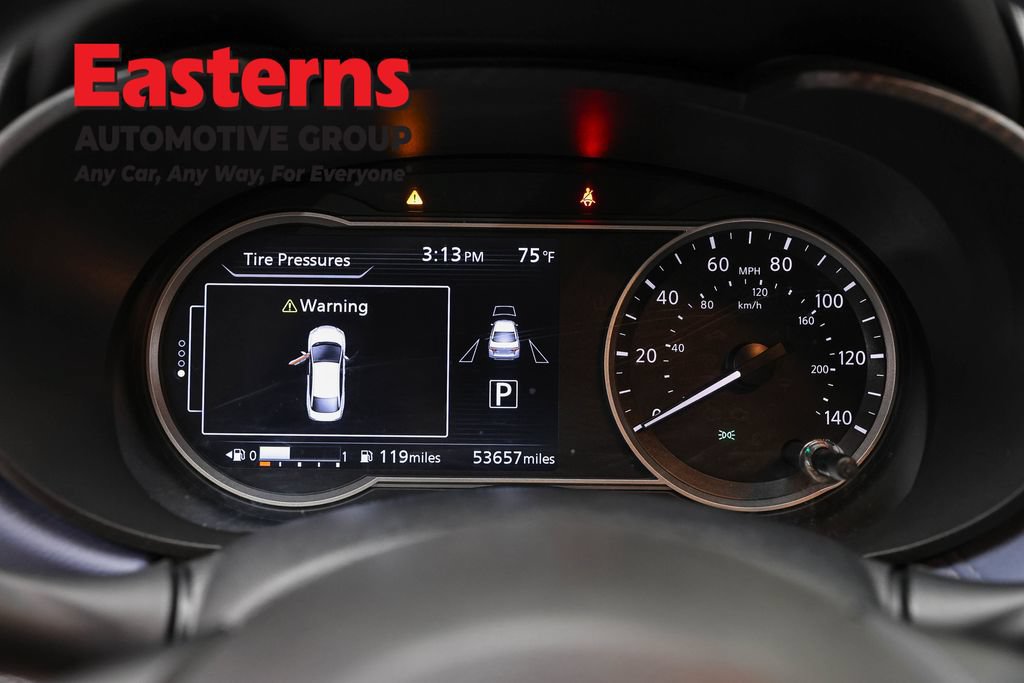 Used 2024 Nissan Versa SV FWD image 19