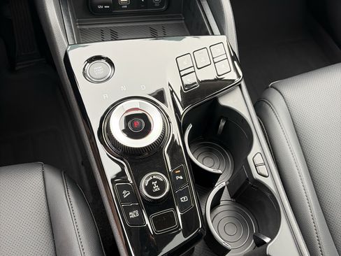 Used 2025 Kia Sportage SX Prestige image 22