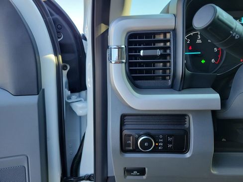 New 2025 Ford F450 XL w/ XL Chrome Package image 20