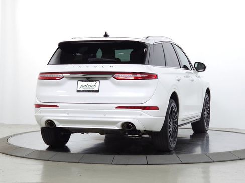 Used 2021 Lincoln Corsair Reserve AWD/4WD image 12