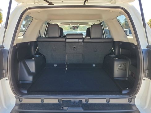 Used 2023 Toyota 4Runner TRD Off-Road Premium image 8