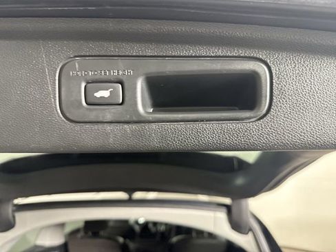 Used 2018 Honda Odyssey Elite image 35