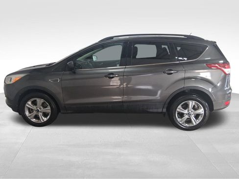 Used 2015 Ford Escape SE w/ Equipment Group 201A image 8