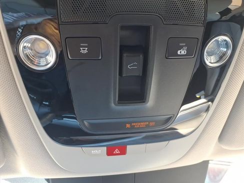 New 2026 Kia Sorento S w/ S Panoramic Sunroof Package FWD image 23