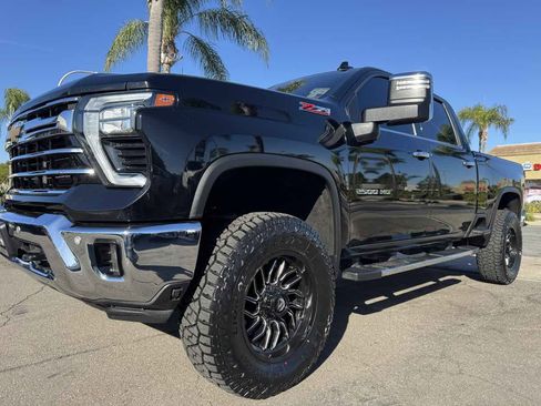 Used 2024 Chevrolet Silverado 2500 LTZ w/ LTZ Premium Package AWD/4WD image 13