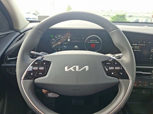 New 2025 Kia Niro Wind w/ Wind Preserve Package image 14