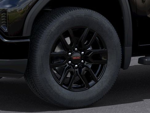 Used 2022 GMC Sierra 1500 Elevation w/ LPO, Elevation Black Package AWD/4WD image 9