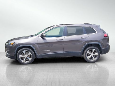 Used 2019 Jeep Cherokee Limited w/ Luxury Group FWD image 7